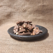 BIO Lámaná čokoláda mléčná s lískovými oříšky