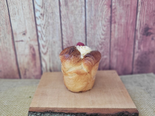 Darina Bakery Cruffin plněný